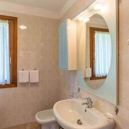 Holiday home And Apts In Albarella 24882 *
