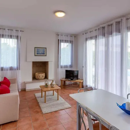 And Apts In Albarella 24882