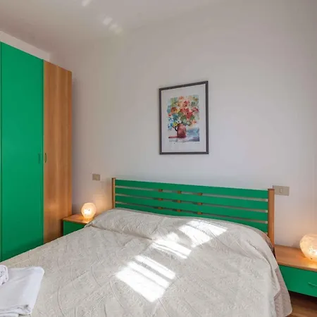 Holiday home And Apts In Albarella 24882 *