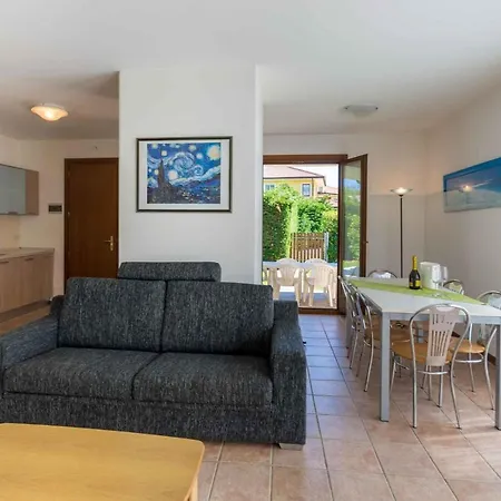 Holiday home And Apts In Albarella 24882 *