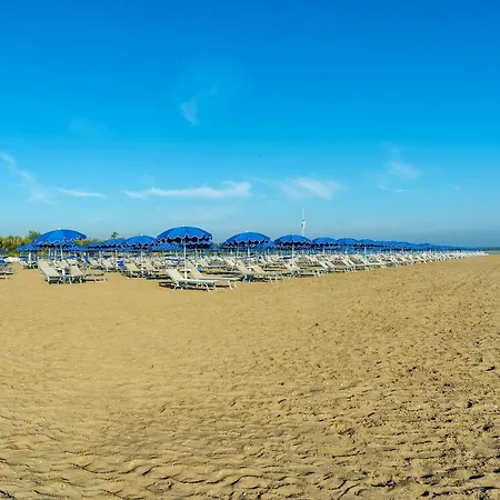 Holiday home And Apts In Albarella 24882